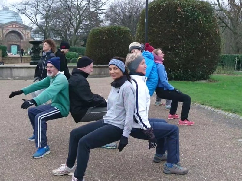 Back to Back Stand&nbsp;Sit